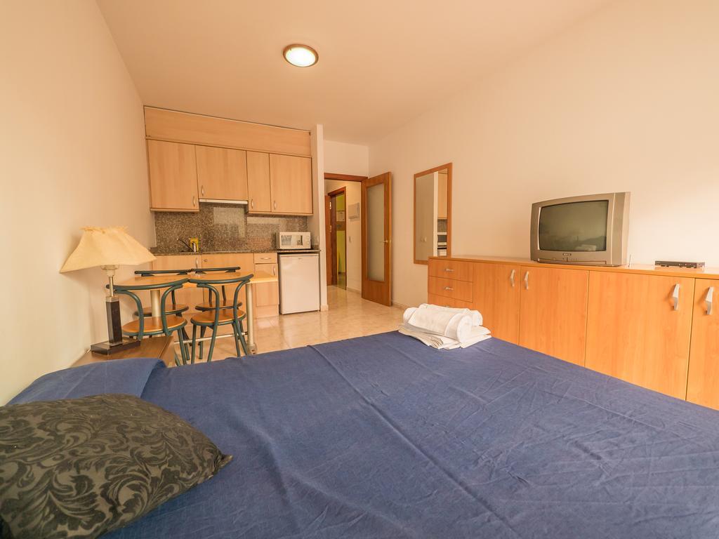 Apartaments Ar Easy Santa Anna II Lloret de Mar Ngoại thất bức ảnh